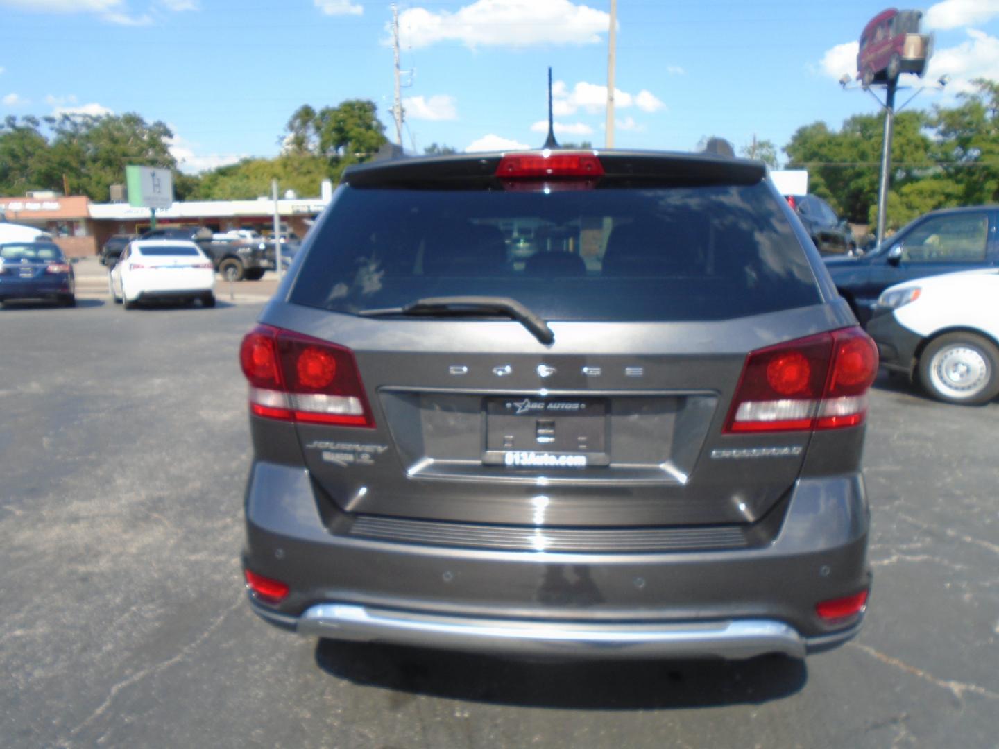 2018 Dodge Journey (3C4PDCGB4JT) , located at 6112 N Florida Avenue, Tampa, FL, 33604, (888) 521-5131, 27.954929, -82.459534 - Photo#3